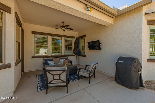 1090 E Elgin Street, Gilbert, AZ 85295