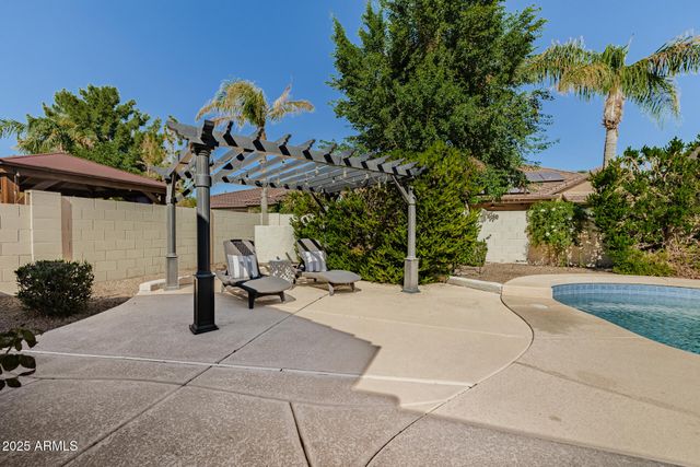 1090 E Elgin Street, Gilbert, AZ 85295