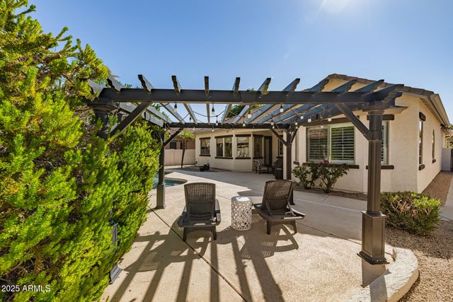 1090 E Elgin Street, Gilbert, AZ 85295