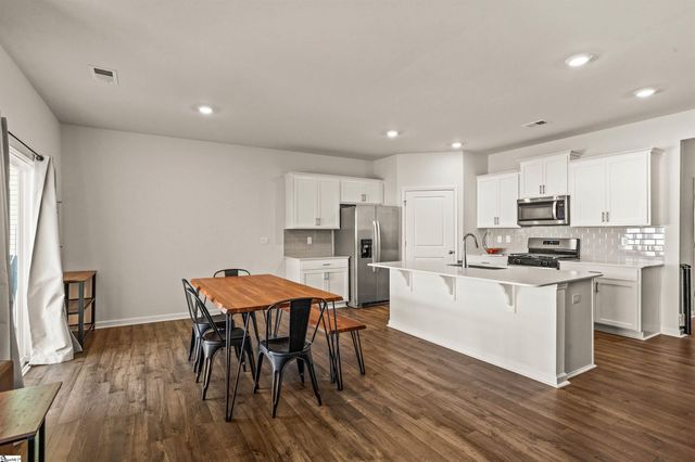 335 Glass Road, Piedmont, SC 29673