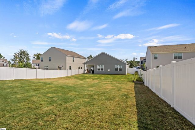 335 Glass Road, Piedmont, SC 29673