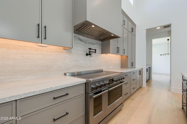 6145 E Gold Dust Avenue, Paradise Valley, AZ 85253