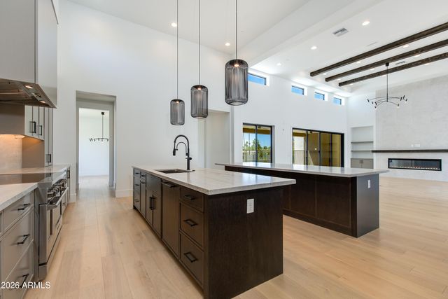 6145 E Gold Dust Avenue, Paradise Valley, AZ 85253