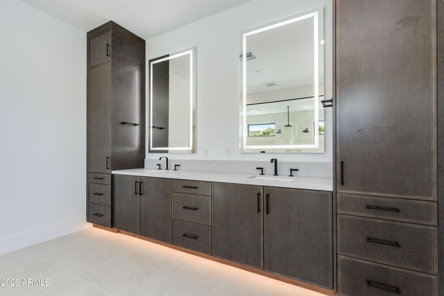 6145 E Gold Dust Avenue, Paradise Valley, AZ 85253