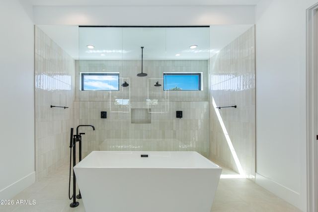 6145 E Gold Dust Avenue, Paradise Valley, AZ 85253