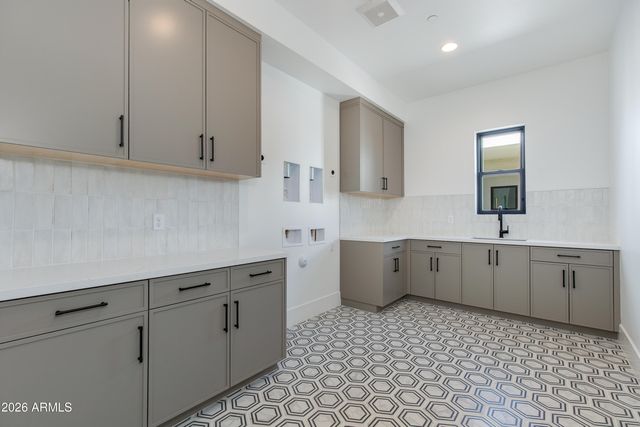 6145 E Gold Dust Avenue, Paradise Valley, AZ 85253