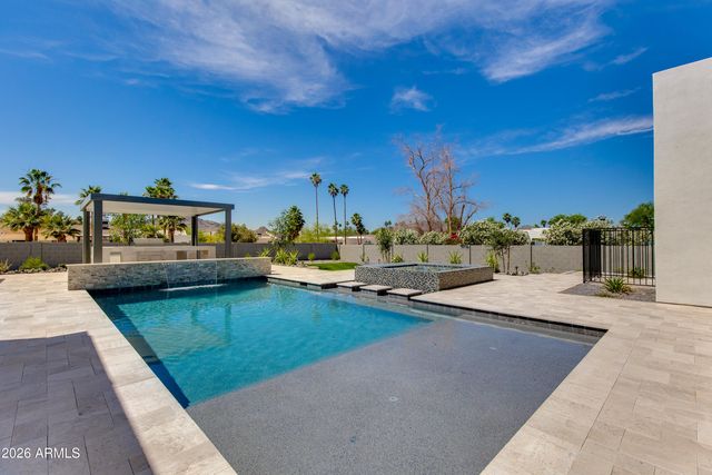 6145 E Gold Dust Avenue, Paradise Valley, AZ 85253