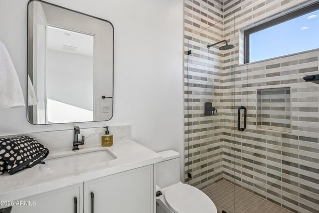 6145 E Gold Dust Avenue, Paradise Valley, AZ 85253