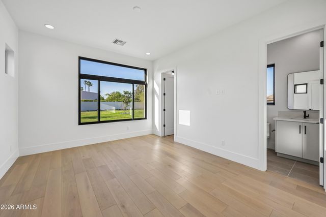 6145 E Gold Dust Avenue, Paradise Valley, AZ 85253