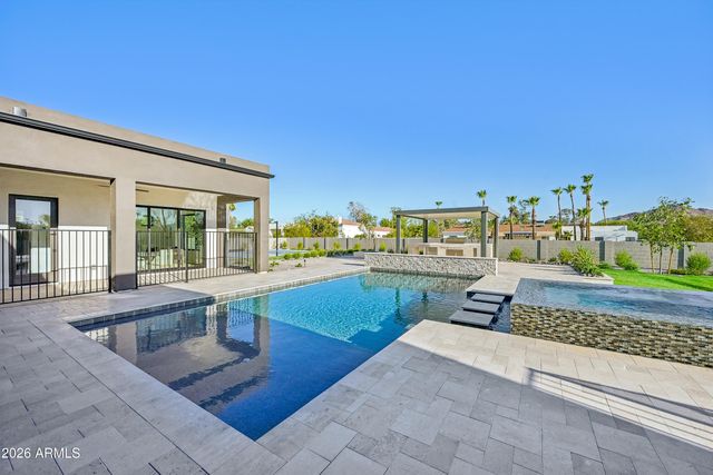 6145 E Gold Dust Avenue, Paradise Valley, AZ 85253