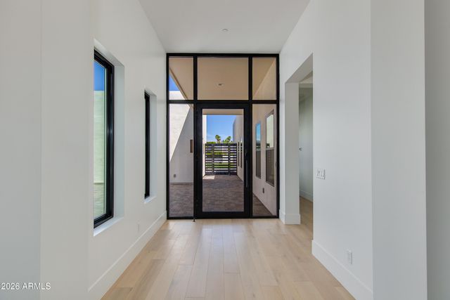 6145 E Gold Dust Avenue, Paradise Valley, AZ 85253