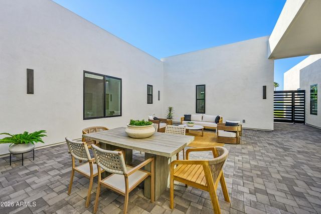6145 E Gold Dust Avenue, Paradise Valley, AZ 85253