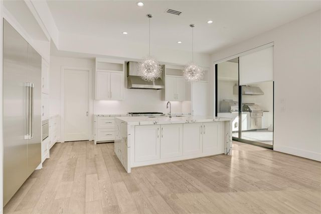 6533 Corbin Street, Houston, TX 77055