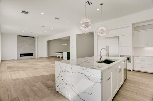 6533 Corbin Street, Houston, TX 77055
