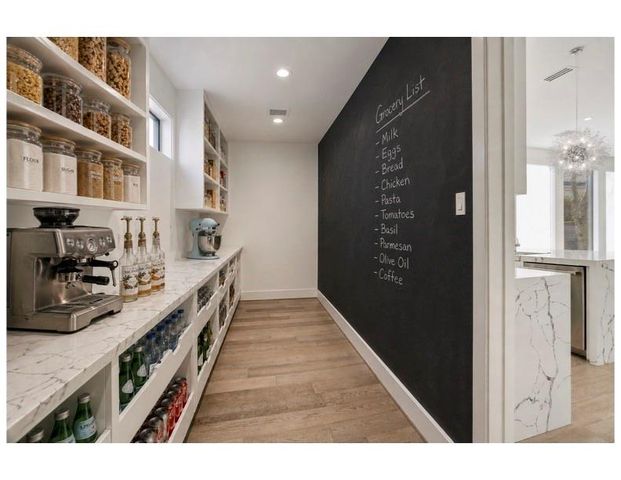 6533 Corbin Street, Houston, TX 77055