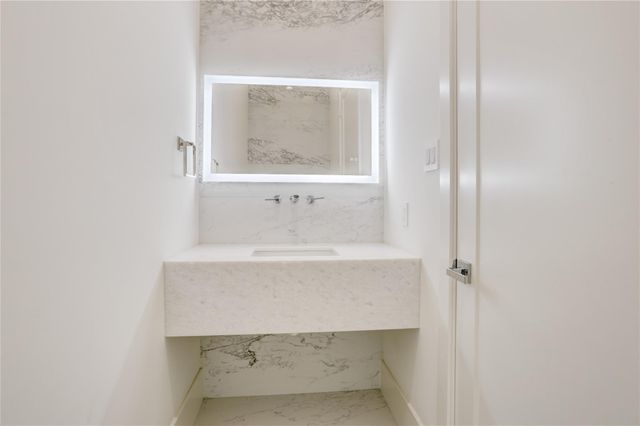 6533 Corbin Street, Houston, TX 77055