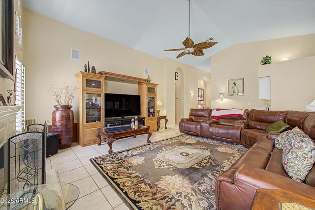 1621 E MONTE CRISTO Avenue, Phoenix, AZ 85022