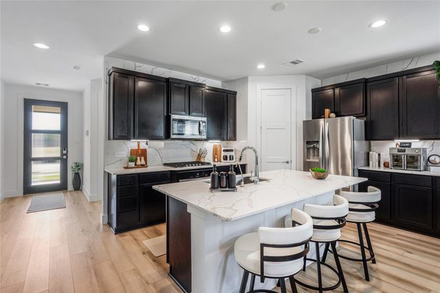 638 Paisley Harbor Court, Conroe, TX 77304