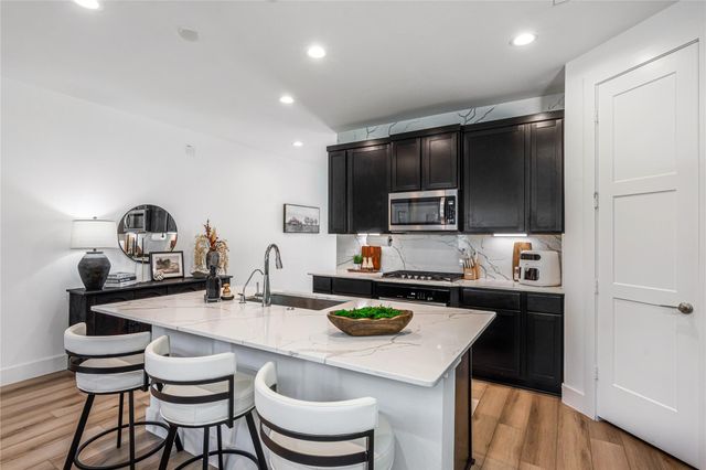 638 Paisley Harbor Court, Conroe, TX 77304