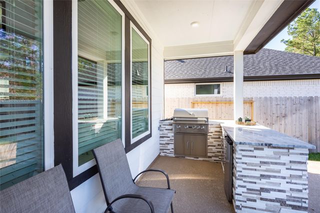 638 Paisley Harbor Court, Conroe, TX 77304