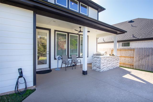 638 Paisley Harbor Court, Conroe, TX 77304