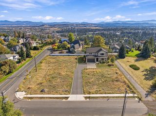 8608 N Panorama Dr, Spokane, WA 99208