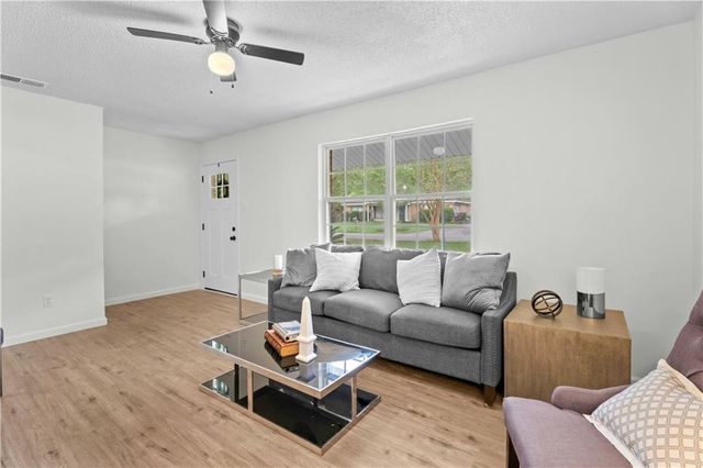 5139 Guinevere Drive, Mobile, AL 36619