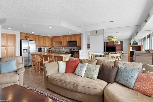 3558 Shore Dr Apt 1201, Virginia Beach, VA 23455