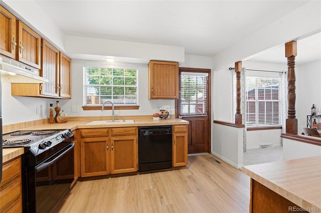 7393 S Knolls Way, Littleton, CO 80122