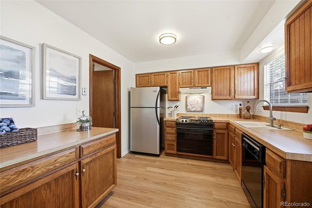 7393 S Knolls Way, Littleton, CO 80122