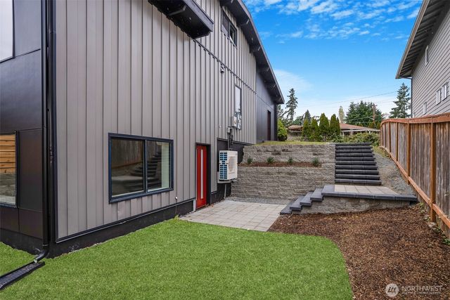 11647 Beacon Avenue S, Seattle, WA 98178