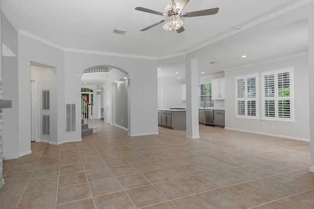14 Heaven Tree, The Woodlands, TX 77382