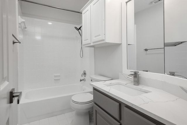 14 Heaven Tree, The Woodlands, TX 77382