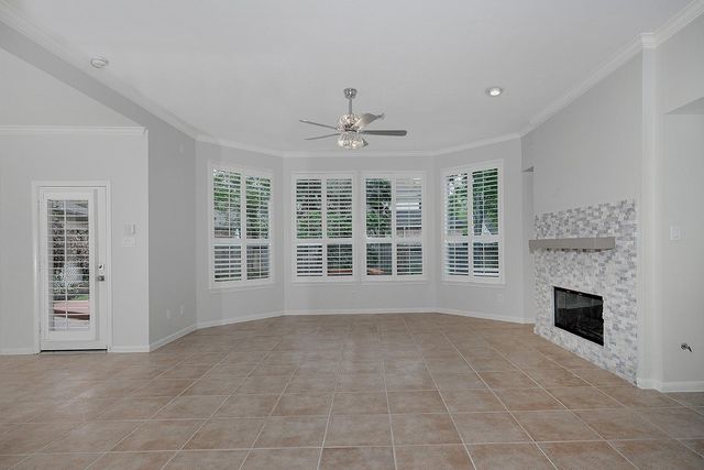 14 Heaven Tree, The Woodlands, TX 77382