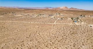 5700 30th St W, Rosamond, CA 93560