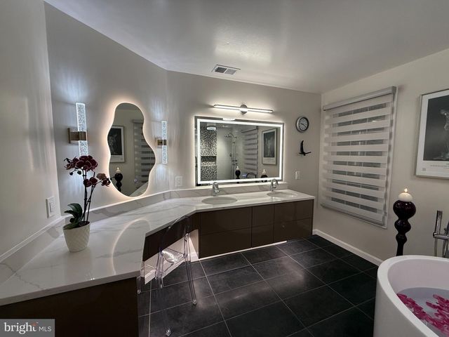 6479 PATUXENT VISTA DR, Alexandria, VA 22312