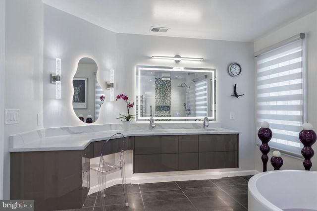 6479 PATUXENT VISTA DR, Alexandria, VA 22312