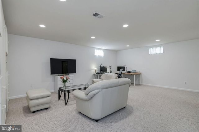 6479 PATUXENT VISTA DR, Alexandria, VA 22312