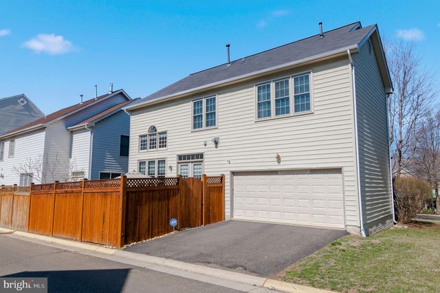 6479 PATUXENT VISTA DR, Alexandria, VA 22312