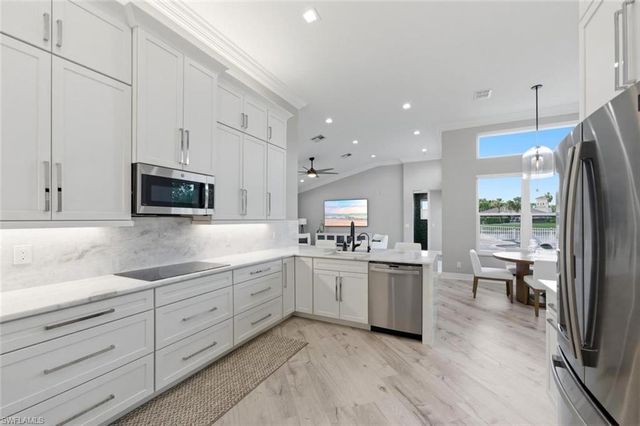 2179 Canary Island CV, Naples, FL 34119