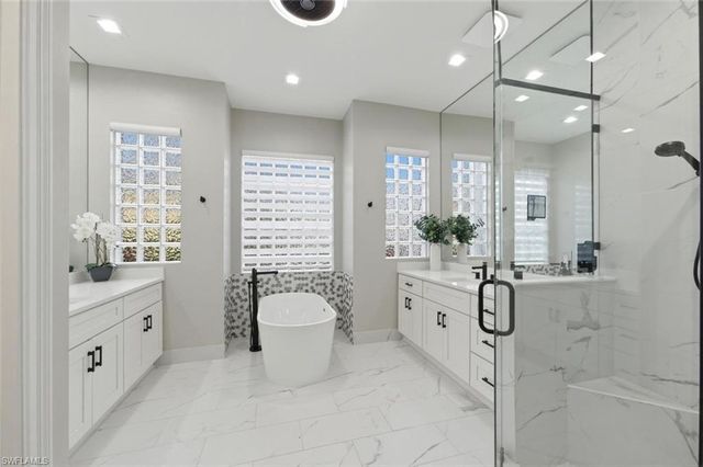 2179 Canary Island CV, Naples, FL 34119