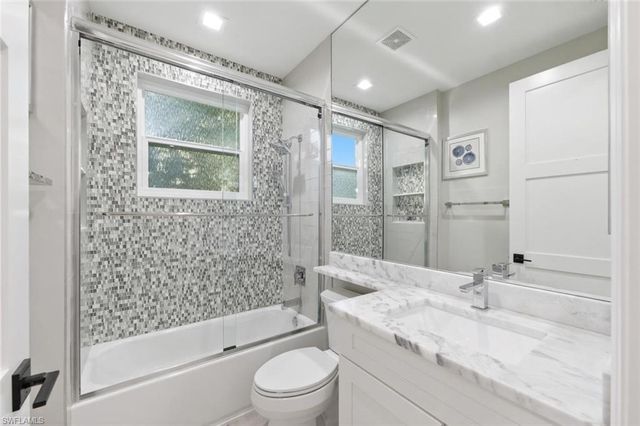 2179 Canary Island CV, Naples, FL 34119