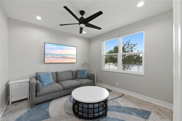 2179 Canary Island CV, Naples, FL 34119