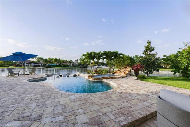 2179 Canary Island CV, Naples, FL 34119