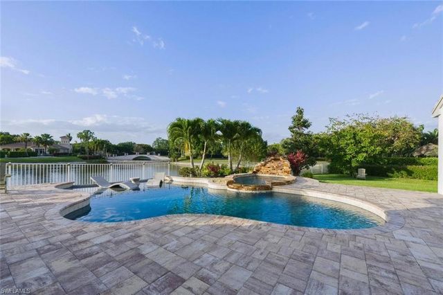 2179 Canary Island CV, Naples, FL 34119