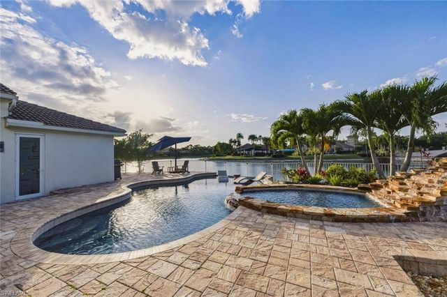 2179 Canary Island CV, Naples, FL 34119