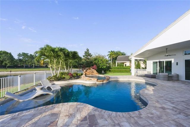 2179 Canary Island CV, Naples, FL 34119