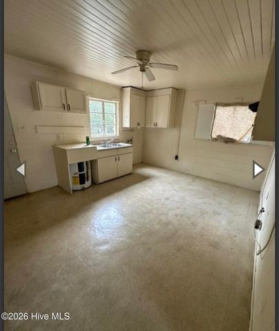 704 E Washington Avenue, Kinston, NC 28501