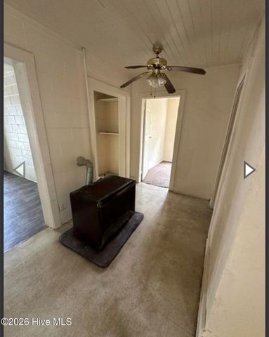 704 E Washington Avenue, Kinston, NC 28501