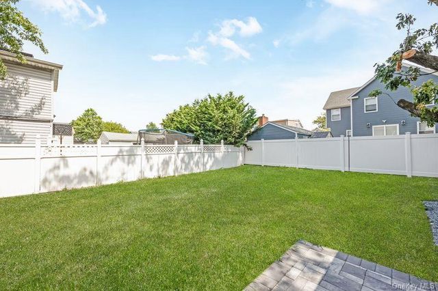 335 Peninsula Boulevard, Cedarhurst, NY 11516